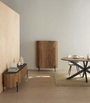 Vitrina de madera de mango con patas metálicas negras Redoli, ambientes