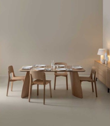 Pack de 4 sillas de comedor de madera de roble Luis, ambiente