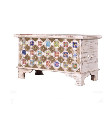 Arcón de Madera Envejecida Estilo Boho Étnico con Gran Almacenaje Yusuf, lado