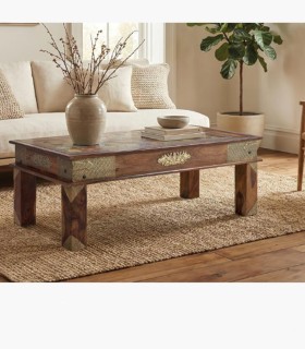 Mesa De Centro De Palisandro Macizo Con Bronce Y Azulejo Artesanal Kiran, ambiente