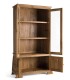 Vitrina De Madera Maciza De Teca Con Puertas De Cristal Y Tallados Artesanales Zenon, abierta