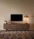Mueble TV Chapado en Nogal Natural de Diseño Moderno con 4 Puertas Cassian