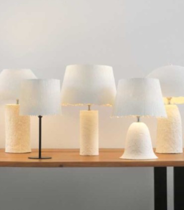 Lámpara de Mesa Cilíndrica de Papel Maché Artesanal Blanca Sirin