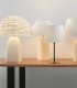 Lámpara de Mesa Blanca de Papel Maché Artesanal Busaba