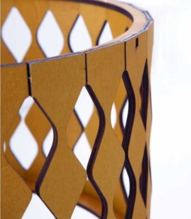 Lámpara de Pie Artesanal de Madera y Metal Lulu