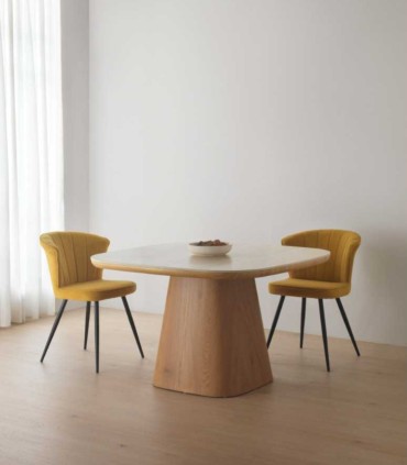 Mesa de Comedor Cuadrada con sobre Porcelanico Maeve I