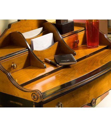 Escritorio clásico Gaspe de Ámbar Muebles.