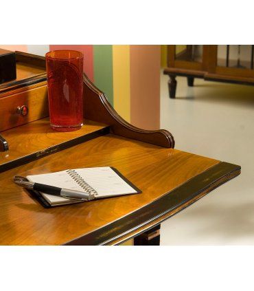 Escritorio clásico Gaspe de Ámbar Muebles.