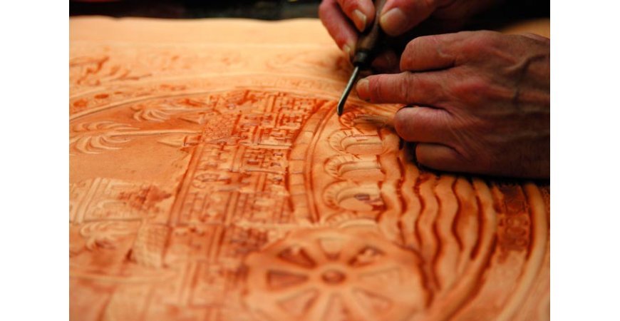 CORDOBÁN Y GUADAMECÍ: TRADICIÓN Y ARTESANÍA DECORATIVA